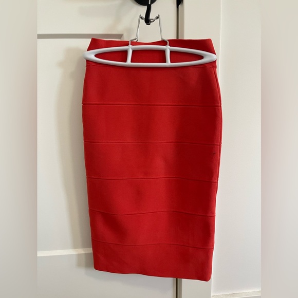 BCBGMAXAZRIA-ALEXA skirt - Picture 2 of 4